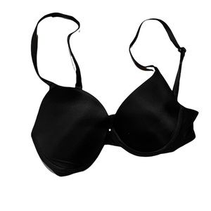 PINK Victoria’s Secret wear everywhere push-up Bra